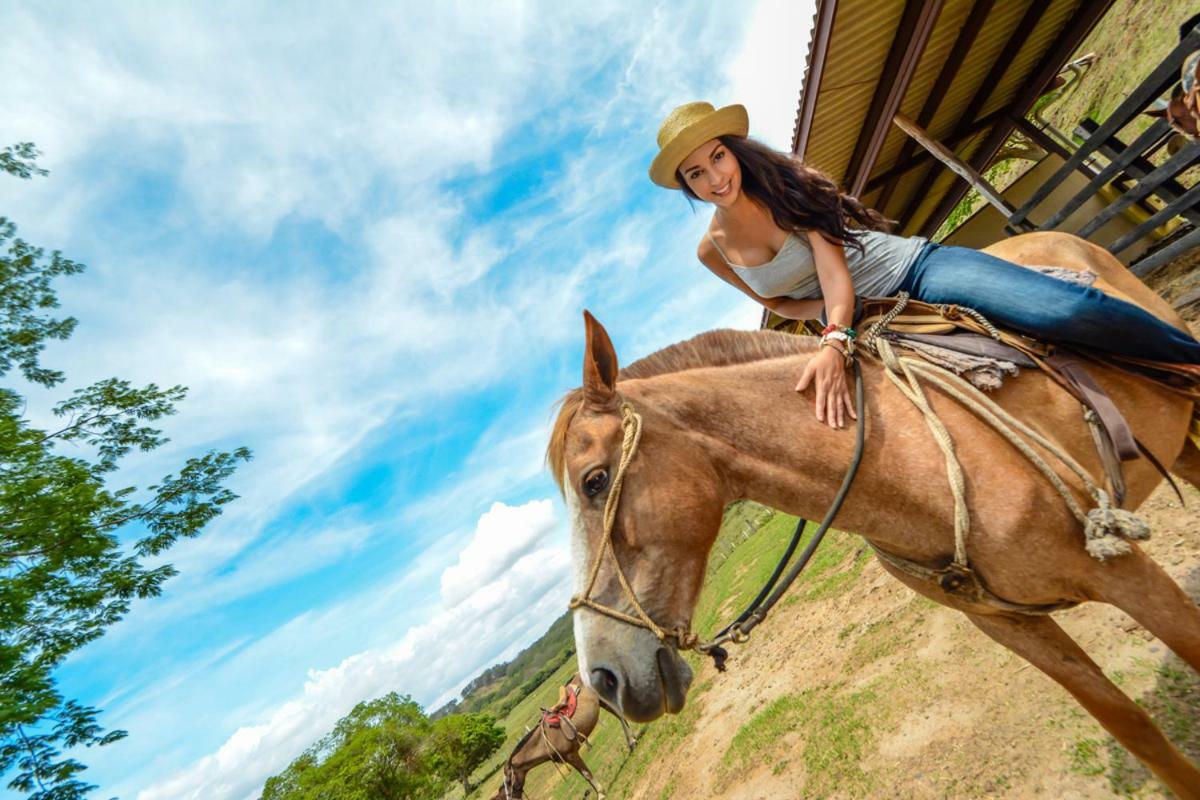 Hotel Vida Aventura Ranch Tanques Esterno foto